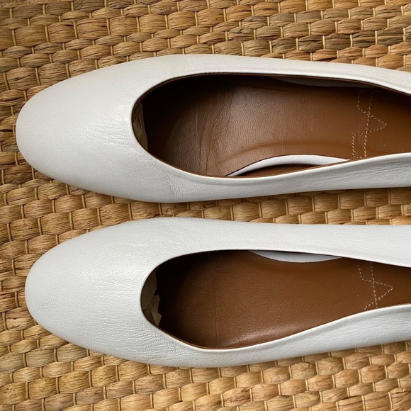 Aquatalia White Leather Flats | Size 9 US | Made in Italy - Picture 5 of 10